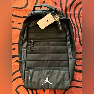 Nike Jordan Airborne Weather
Resistant Backpack
Black Water Resistent Laptop Bag